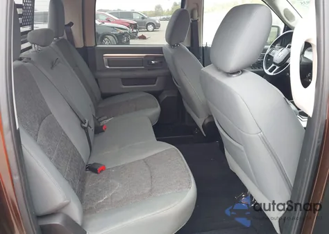 2015 Ram 1500 Big Horn z USA, uszkodzony, nr VIN 1C6RR7LM6FS720542